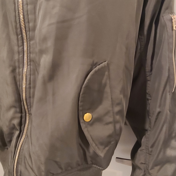 Forever 21 bomber jacket M - Picture 4 of 7